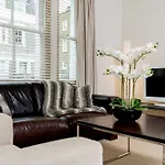 Spacious, Calm One Bedroom